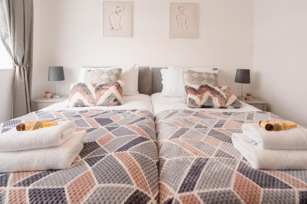 Prenton House, 3Br Close To Liverpool Биркенхед Екстериор снимка