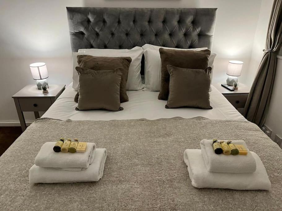 Prenton House, 3Br Close To Liverpool Биркенхед Екстериор снимка