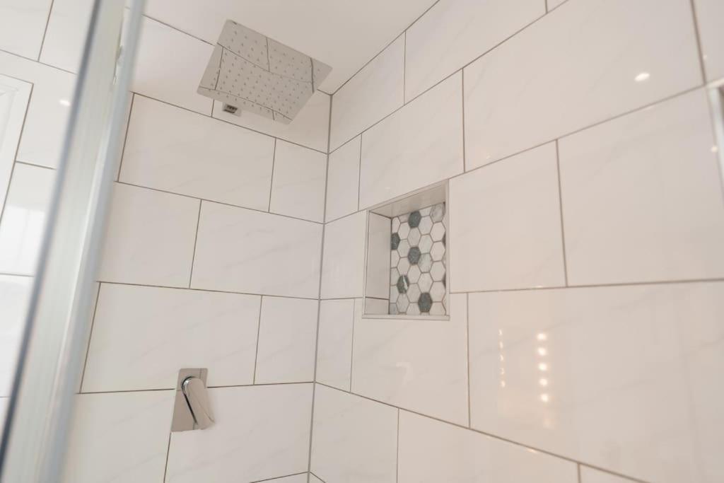 Prenton House, 3Br Close To Liverpool Биркенхед Екстериор снимка